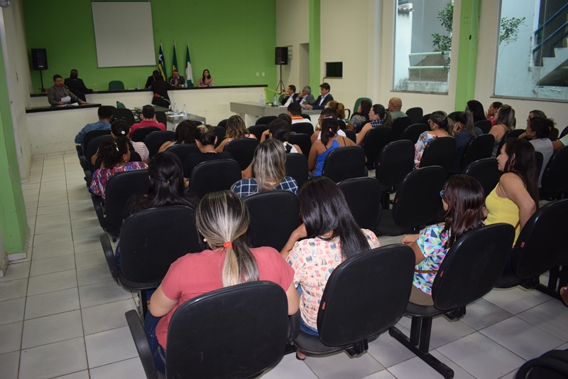 Câmara aprova regulamentação de cargos para professores de Campo Maior 