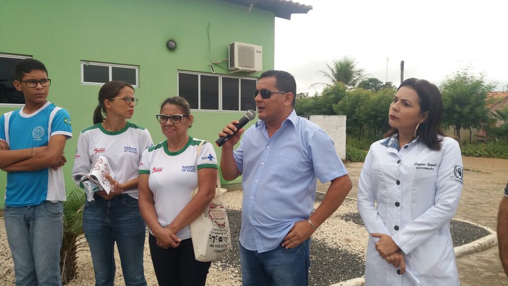 Vereador Manin Pereira participa de mutirão de limpeza no Bairro Fripisa 